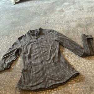 Lululemon gray jacket with zipper size 6